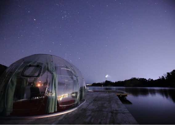 松島海上秘境「100張榻榻米大的竹筏」上的月夜漣漪透明圓頂帳篷之旅